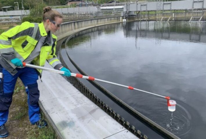 Laser Immersion Probe for Smart Inline Monitoring of Water and Wastewater